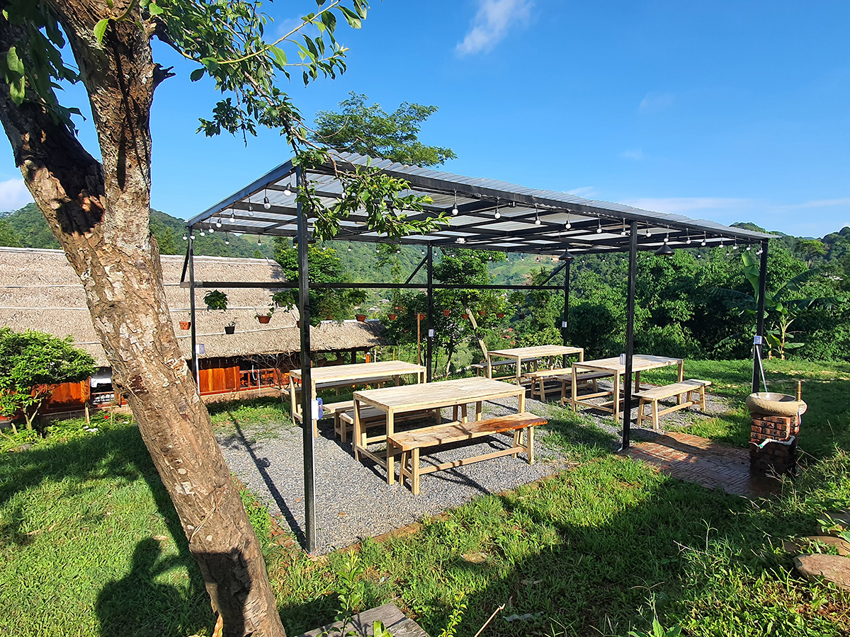 Mai's House Lung Van